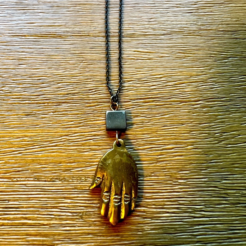 Hand Necklace